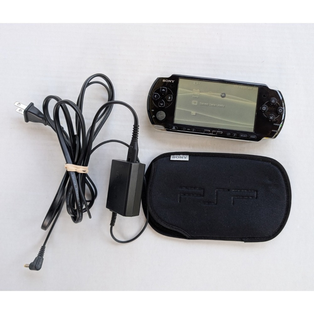 READ PSP 3001 Handheld Console w/ Charger Battery & Memory Stick Working Sony
